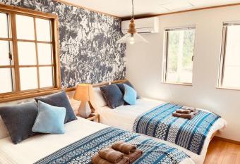 hale uka has Balcony rooms