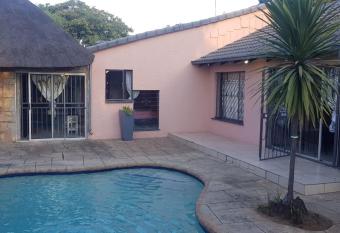 FK LODGING ( GUEST HOUSE ) allows 18 year olds to book a room