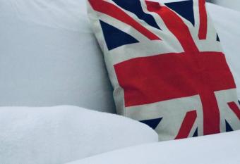 Grand Suites near Heathrow allows 18 year olds to book a room