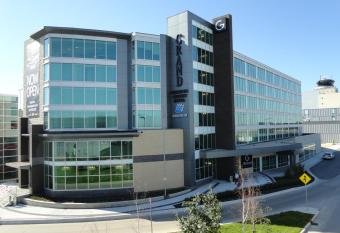 The Grand Winnipeg Airport Hotel by Lakeview allows 18 year olds to book a room
