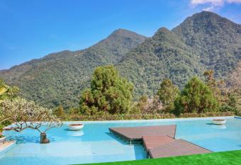 Beauty Garden Hotel has Balcony rooms