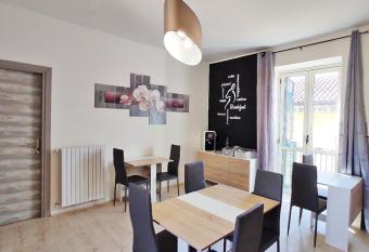 Cerva Bianca B&B allows 18 year olds to book a room