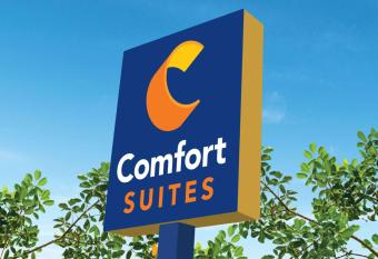 Comfort Suites Kingston Central allows 18 year olds to book a room