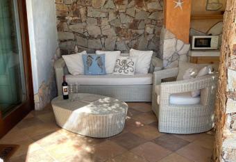 Charming Holiday Home has Balcony rooms