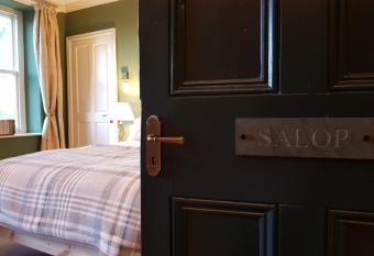 Afallon Townhouse Salop Room allows 18 year olds to book a room