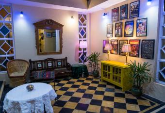 LivingStone Holiday Home has Balcony rooms