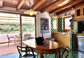 holidaycasa Robert - Attico vista mare has Balcony rooms