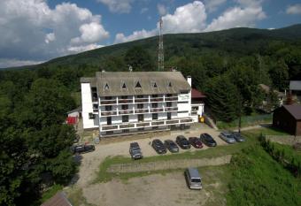 Cabana Claris has Balcony rooms