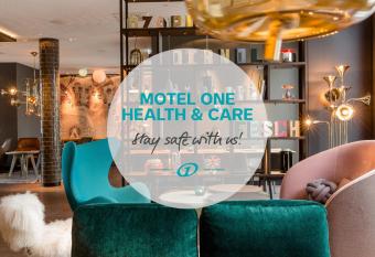 Motel One M  nchen-Westend allows 18 year olds to book a room