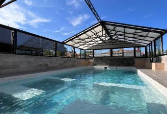 Hotel Algarrobo allows 18 year olds to book a room