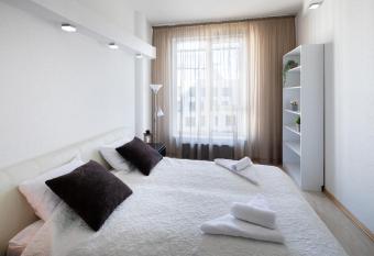 Riga Riverside One Bedroom Apartment allows 18 year olds to book a room