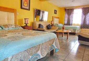 Nice Apartment Near The Center Ground Floor has Balcony rooms