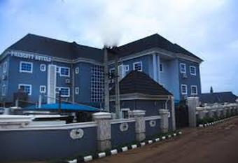 Room in Lodge - Prescott Hotel Asaba, has rooms with a private hot tub