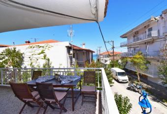 Apartment Zoi has Balcony rooms