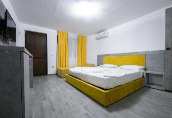 Pensiunea Maf has Balcony rooms