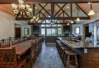 Lodge 68 has Balcony rooms