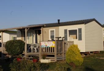 Mobil Home  has Balcony rooms