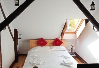 Residence G  lsch 161 has Balcony rooms