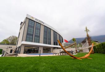 Aileena Hotel & Villas has Balcony rooms