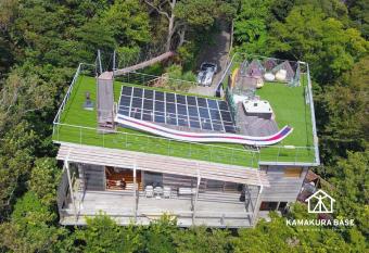 Kamakura Base has Balcony rooms