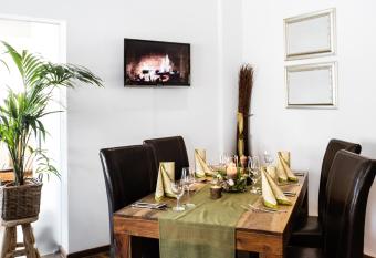 Hotel Roeb has Balcony rooms