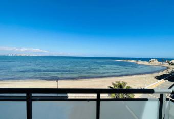 PUERTA DEL MEDITERRANEO allows 18 year olds to book a room