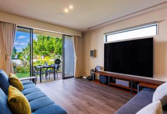 Villa Felice Sumuide has rooms with a private hot tub