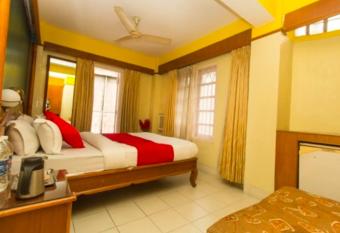 Budget Stay near Cart road has Balcony rooms