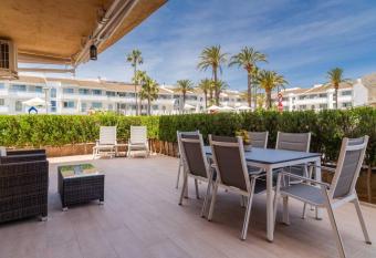 Es Pinaret Apartment has Balcony rooms