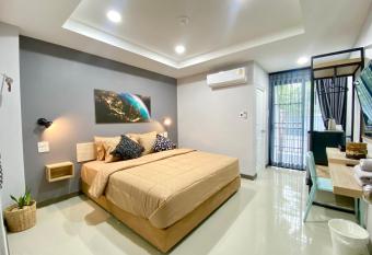 The Hub Hotel & Fitness Surin has Balcony rooms