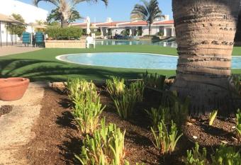 WiFi Costa Adeje allows 18 year olds to book a room