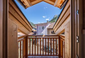 Casa Par   Chiara has Balcony rooms