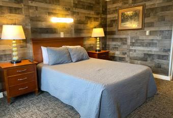 Pelican Motel allows 18 year olds to book a room