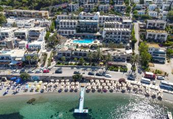 DIAMOND OF BODRUM allows 18 year olds to book a room