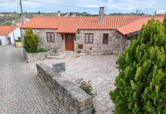Casas da Lagari  a has Smoking rooms