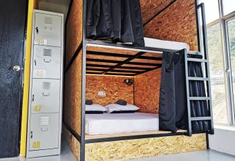 The Cocoon Capsule Hotel has Balcony rooms