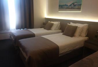 Standardna soba (Hotel Alibi) has Smoking rooms