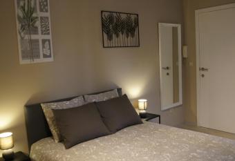 Les petits nids de Nina 3 allows 18 year olds to book a room