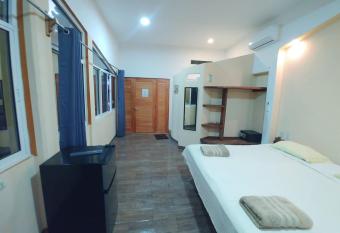 LUNA DE MIEL con aire acondicionado has Balcony rooms