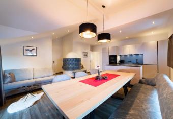 Hotel Alpenblick has Balcony rooms