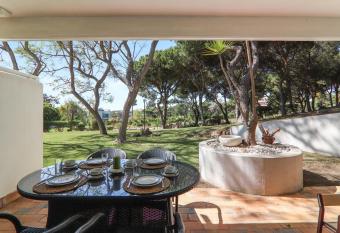 Lake has Balcony rooms