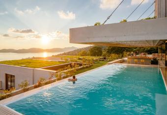 Hotel Osmolis has Balcony rooms