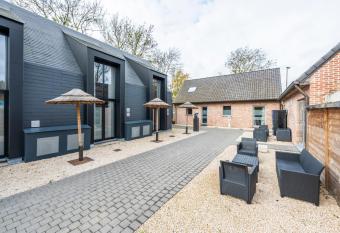 M-otel E40 has Balcony rooms