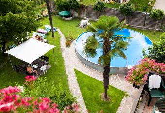 Gasthaus Abram allows 18 year olds to book a room