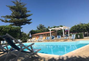 Hotel La Fattoria Sul Mare has Balcony rooms