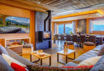 Chalet Chamallow - OVO Network has rooms with a private hot tub