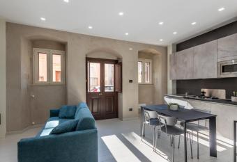 Dimora Tre Soli has Balcony rooms