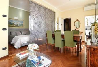 La Finestra sul Lago has Balcony rooms