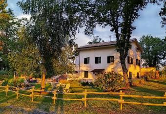 Locazione turistica nel verde Civita di Bagnoregio allows 18 year olds to book a room