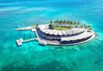 Saba Rock Resort has Balcony rooms